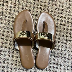 Michael Kors brown/gold plate sandals